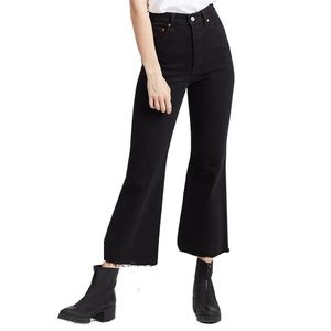 Levi’s Ribcage High Rise Crop Flare Jeans Black